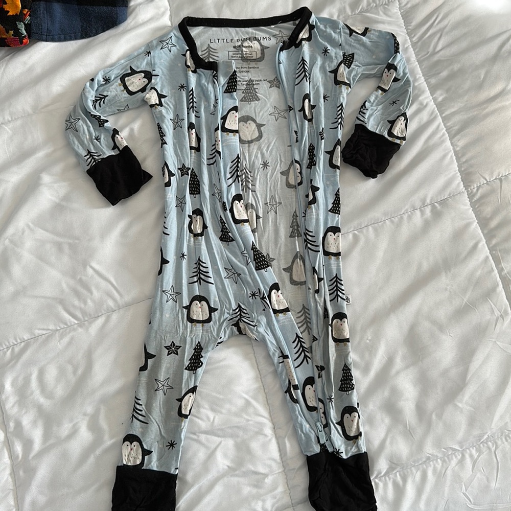Little Bum Bums penguin print long sleeve romper